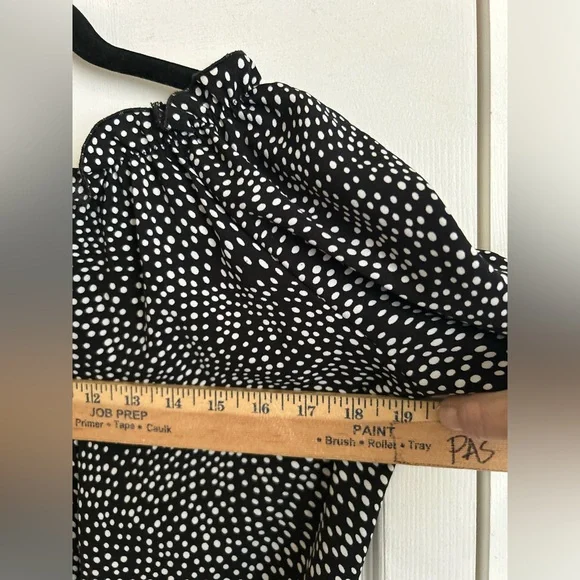 ❤️ 3/$15❤️ Frankie & Missy blouson top - Picture 9 of 11